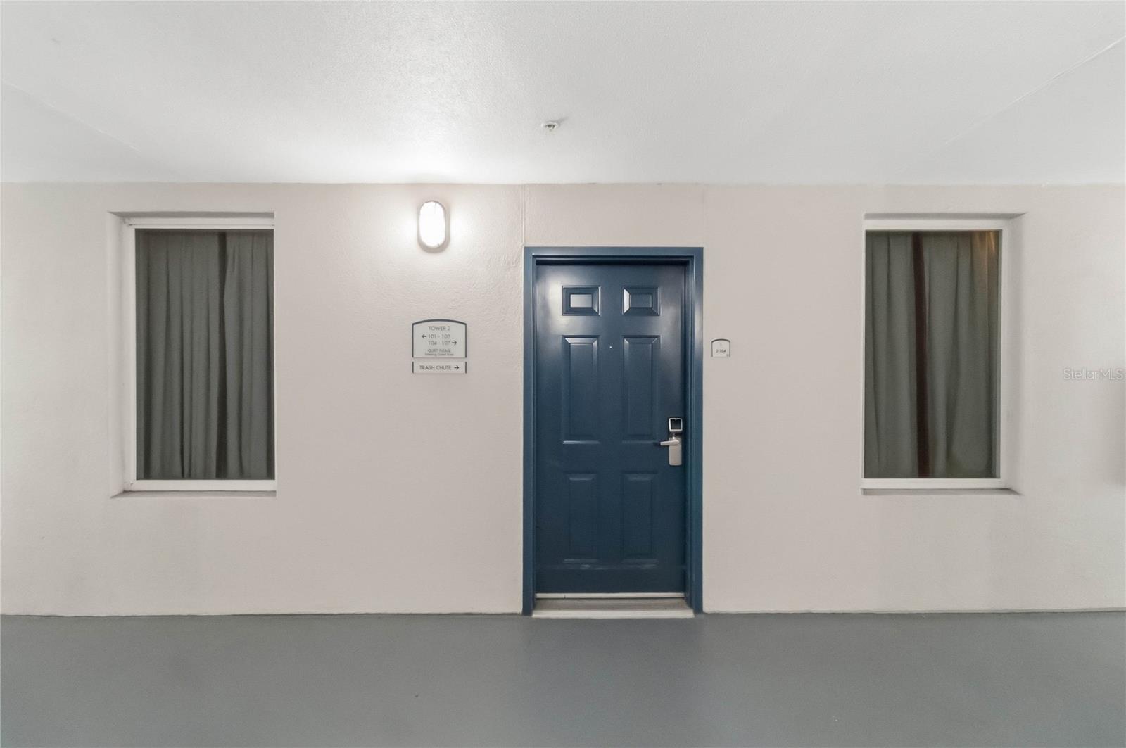 BLUE HERON BCH RESIDENCE TWR 02 CONDO - Residential