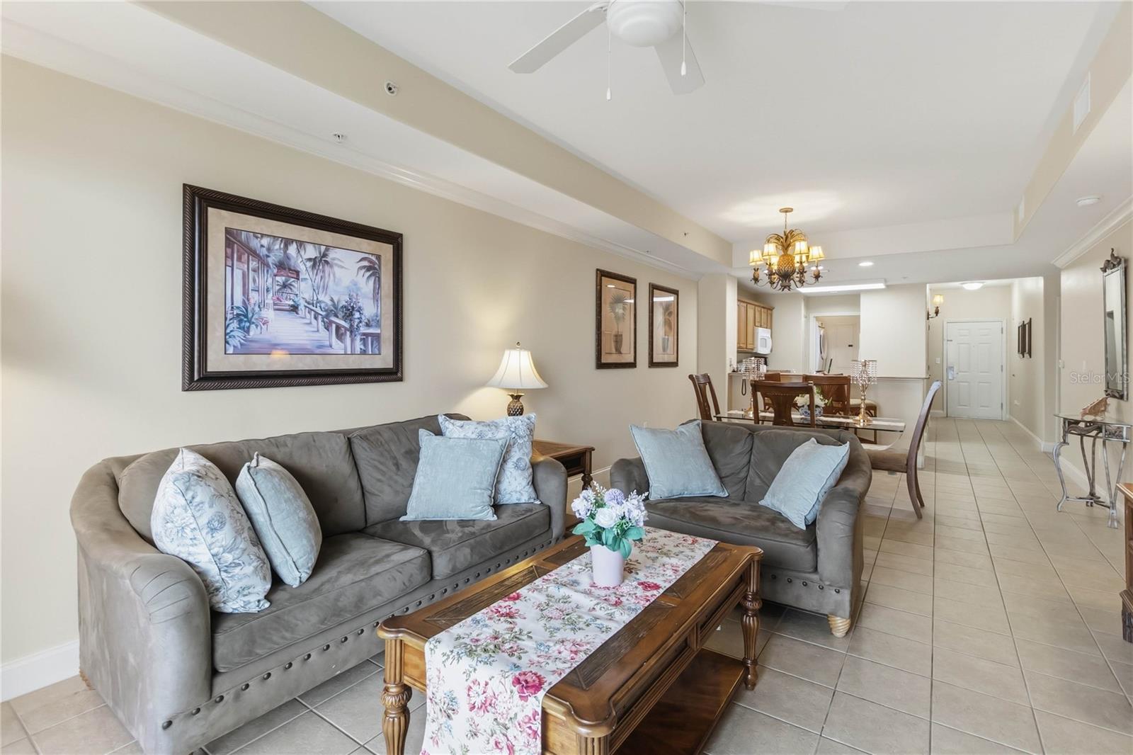 BLUE HERON BCH RESIDENCE TWR 02 CONDO - Residential