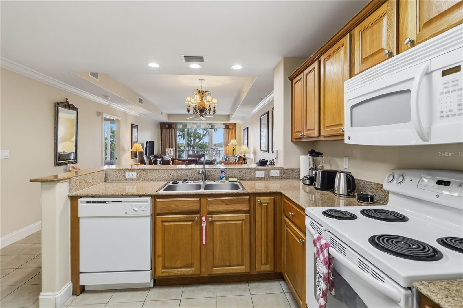 BLUE HERON BCH RESIDENCE TWR 02 CONDO - Residential