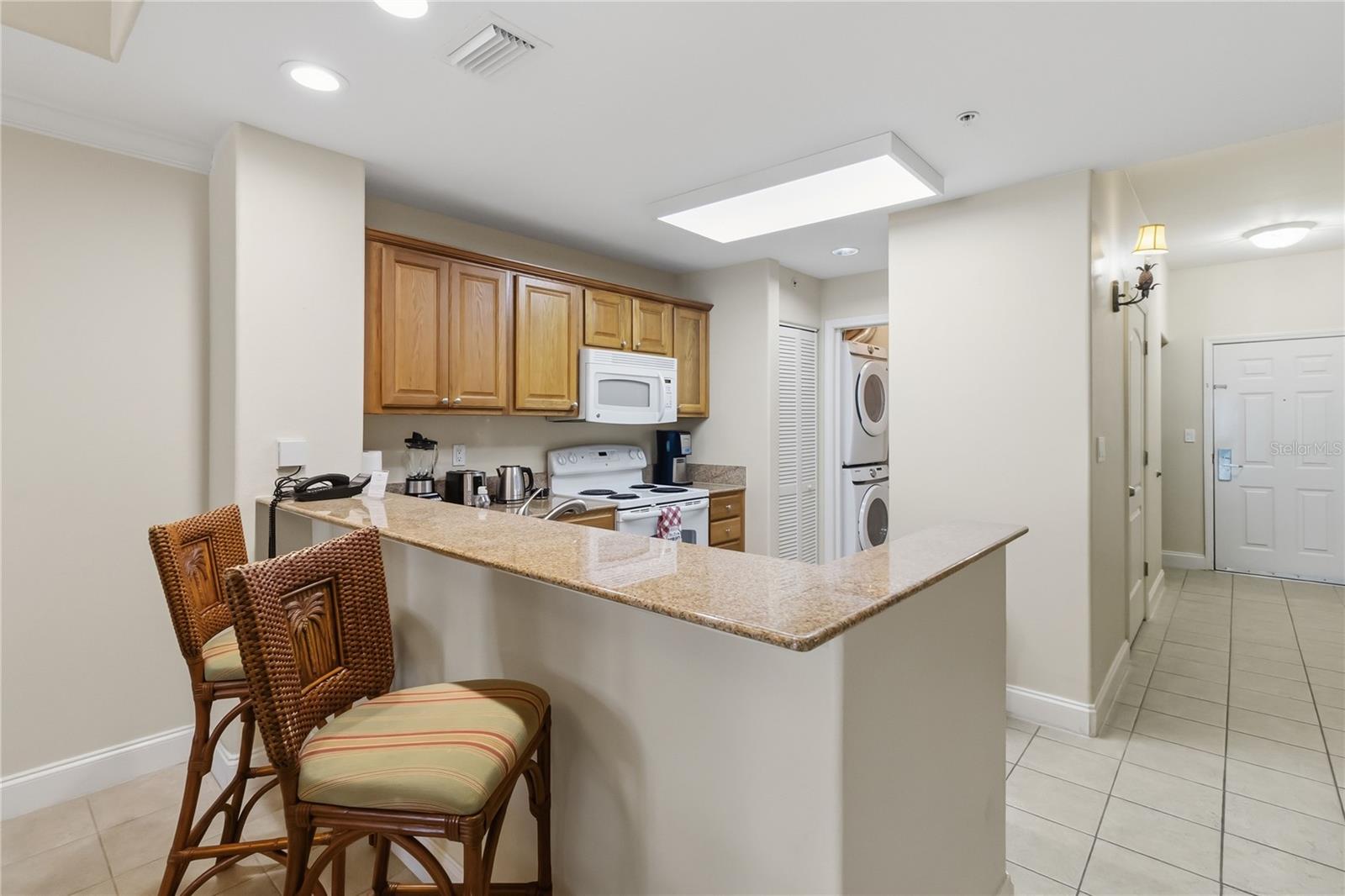 BLUE HERON BCH RESIDENCE TWR 02 CONDO - Residential
