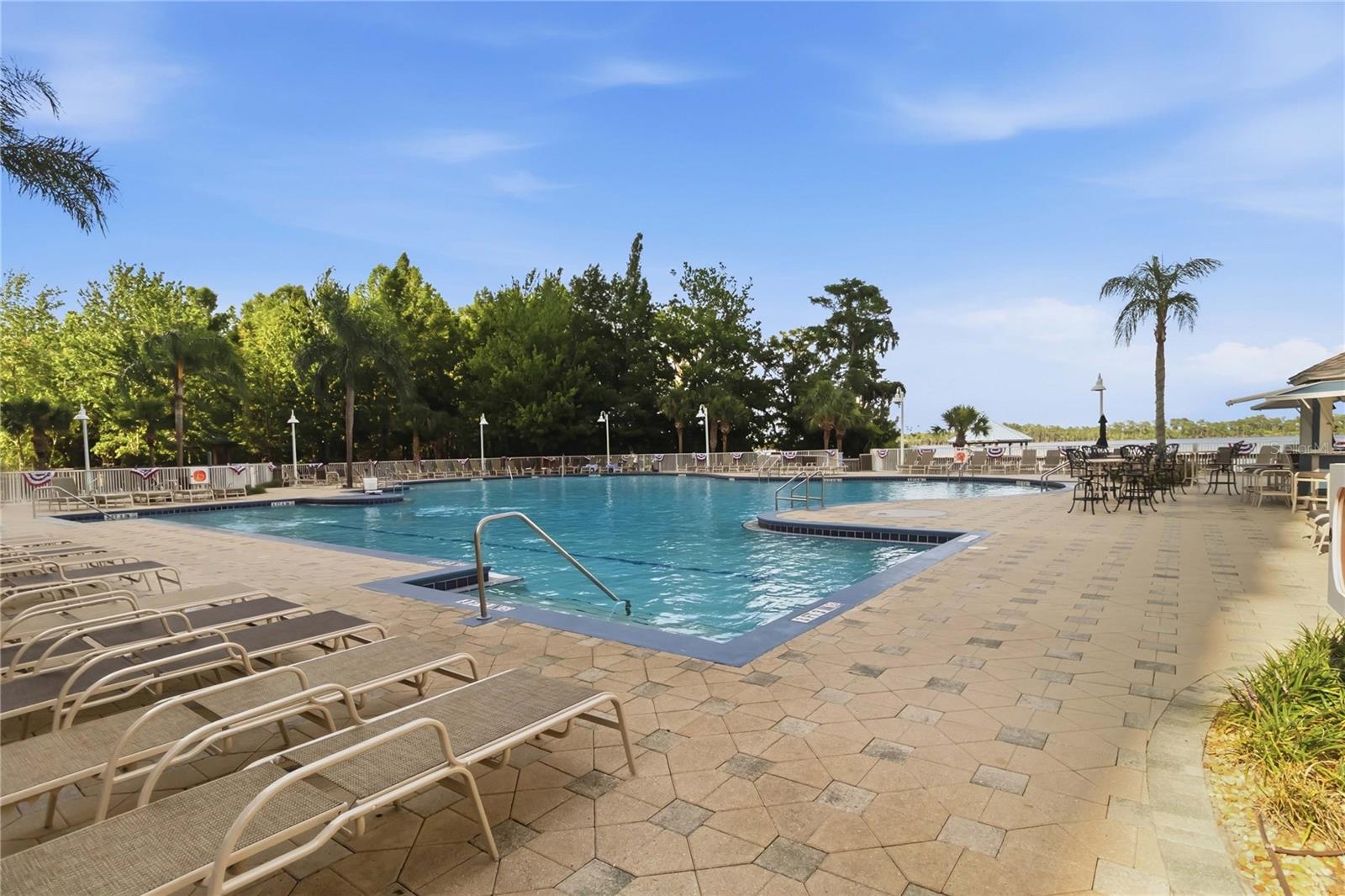 BLUE HERON BCH RESIDENCE TWR 02 CONDO - Residential