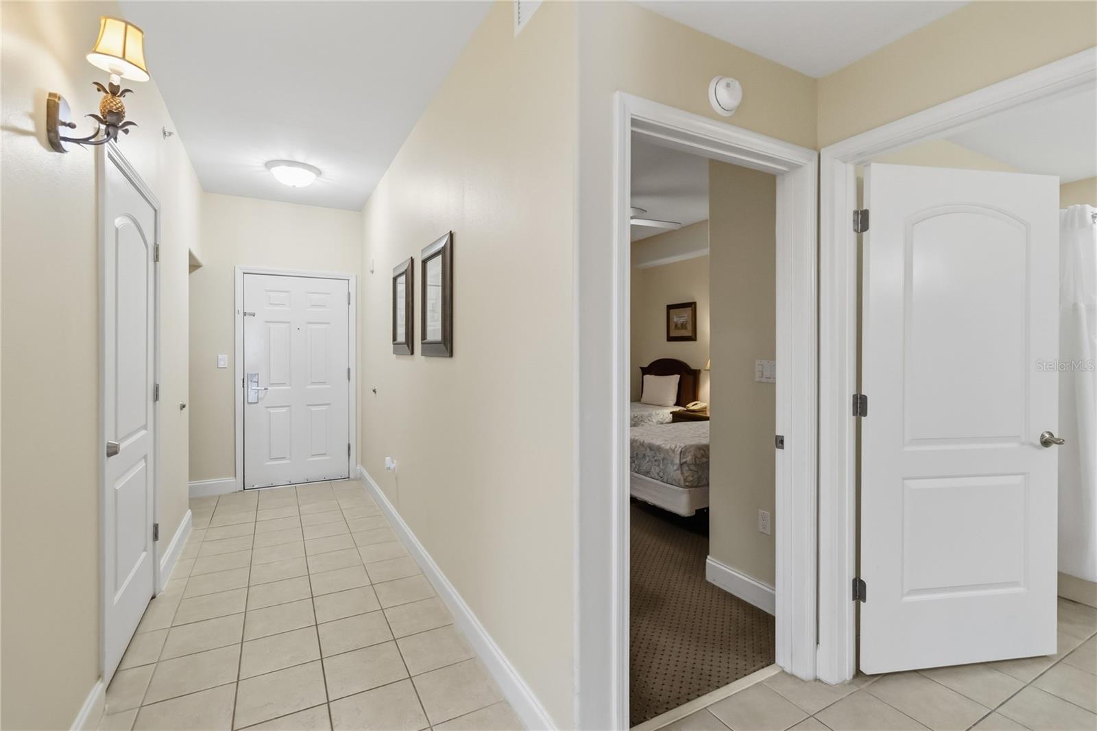 BLUE HERON BCH RESIDENCE TWR 02 CONDO - Residential
