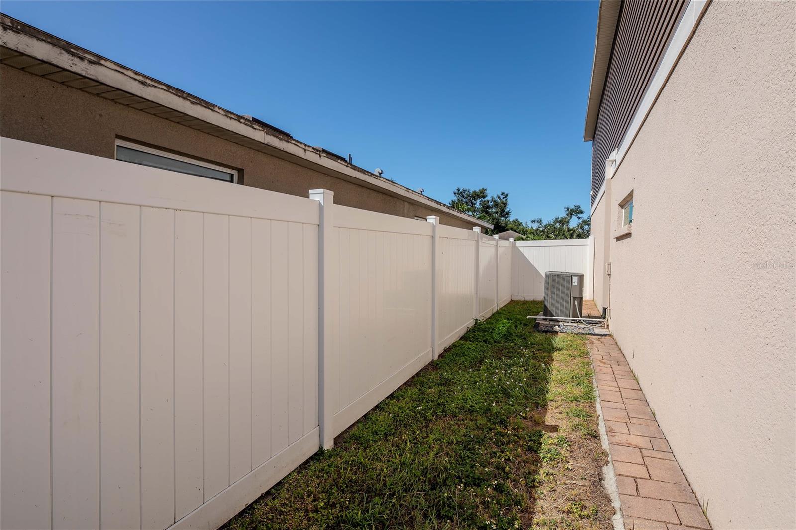 CORTEZ LANDINGS - Residential
