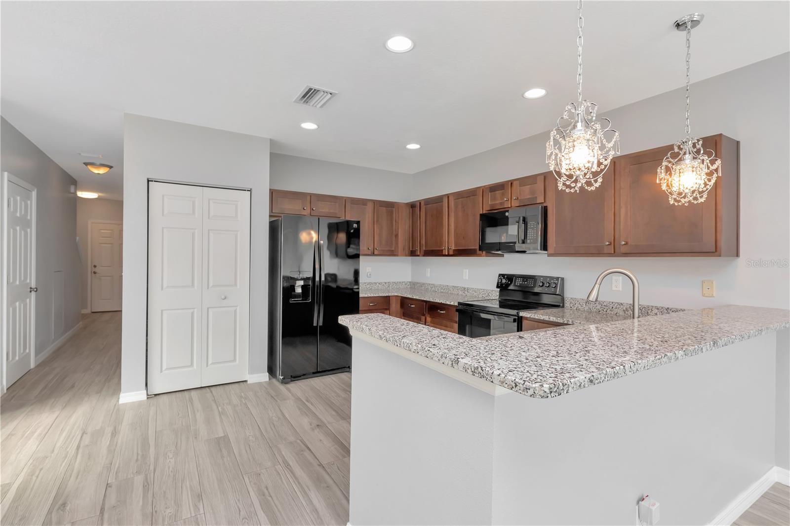 CORTEZ LANDINGS - Residential