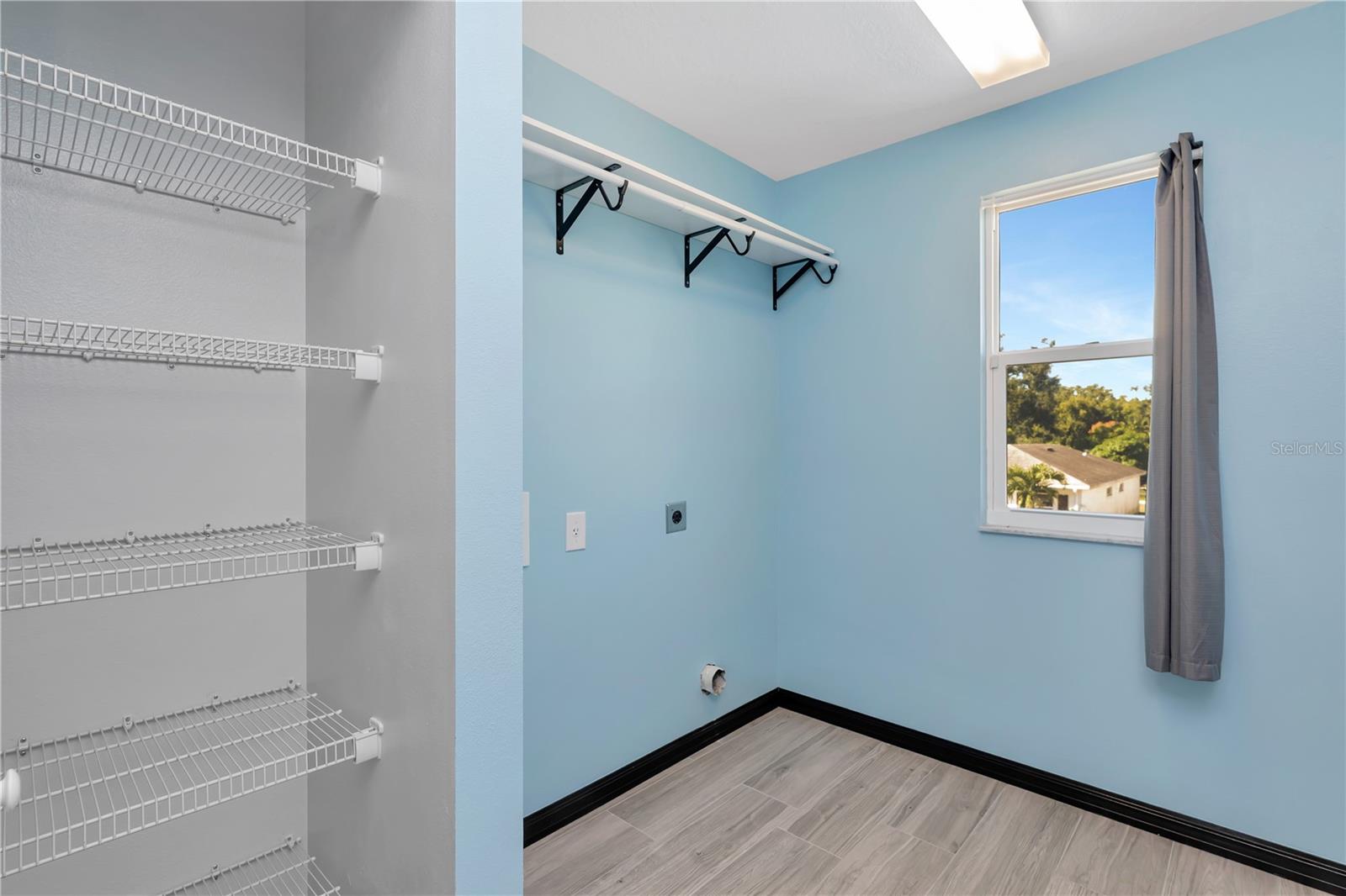 CORTEZ LANDINGS - Residential