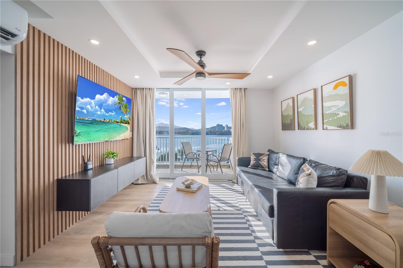 COND ISLETA MARINA - Residential