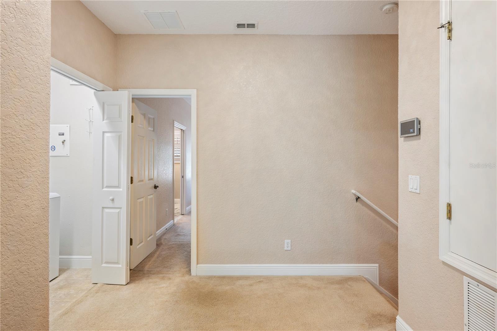 HIGHCROFT POINTE TWNHMS - Residential