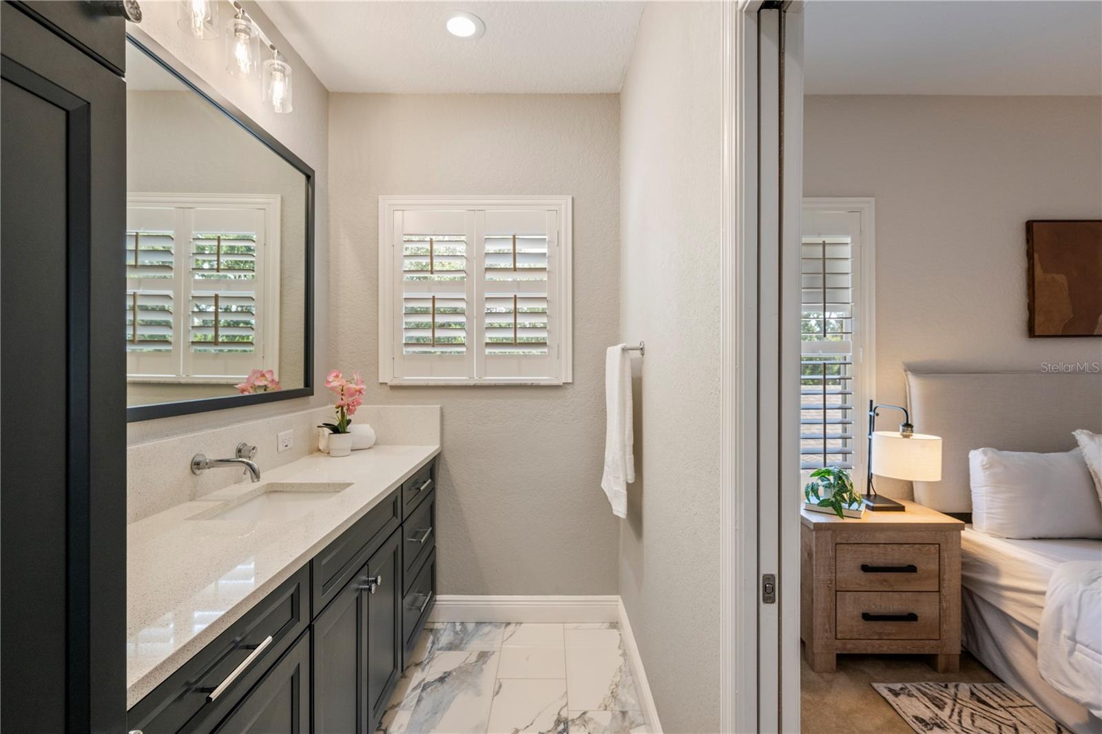 HIGHCROFT POINTE TWNHMS - Residential