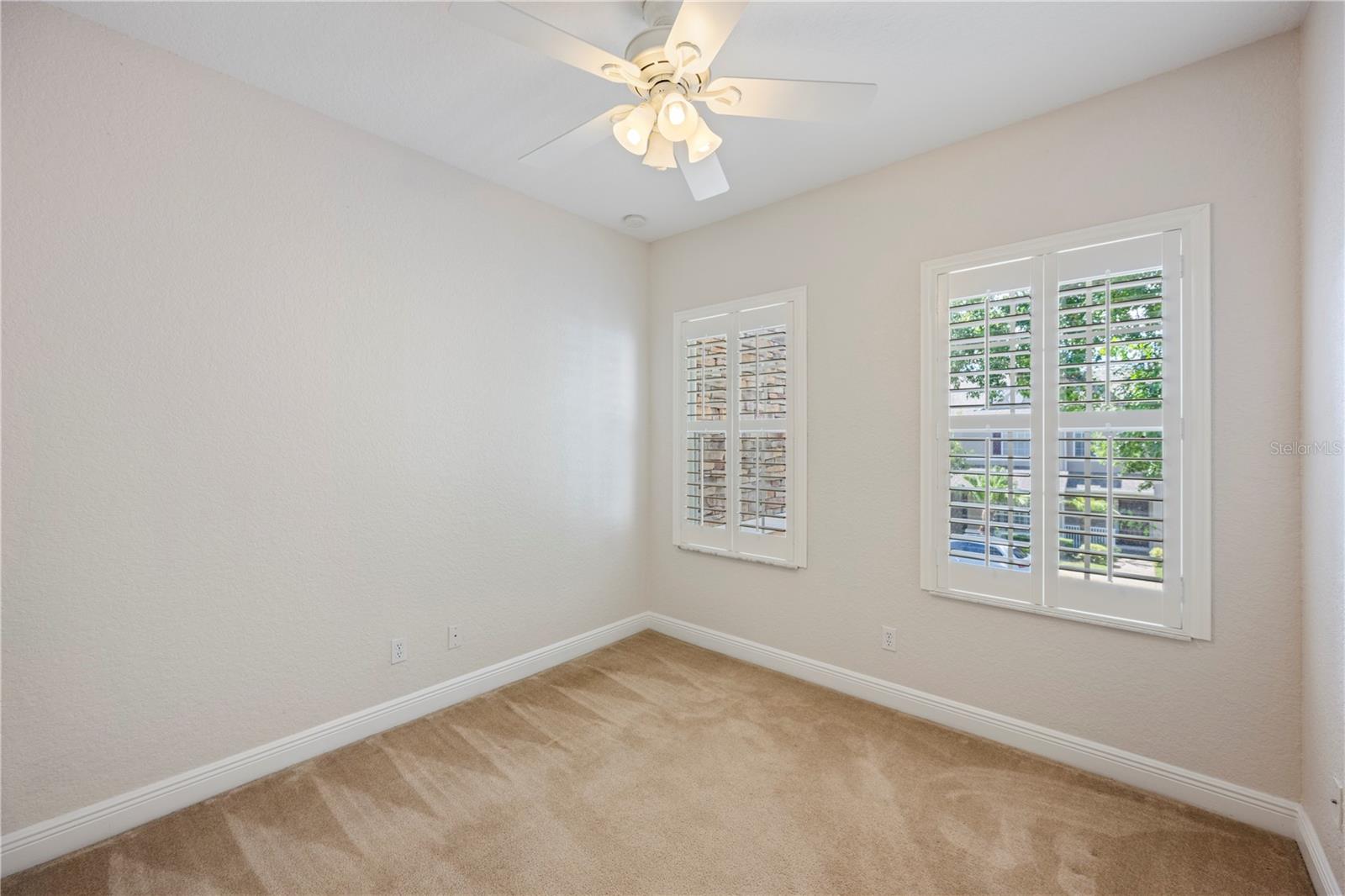 HIGHCROFT POINTE TWNHMS - Residential