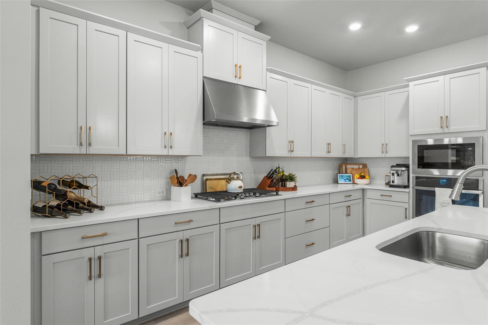 OAKLAND PARKB-1 - Residential