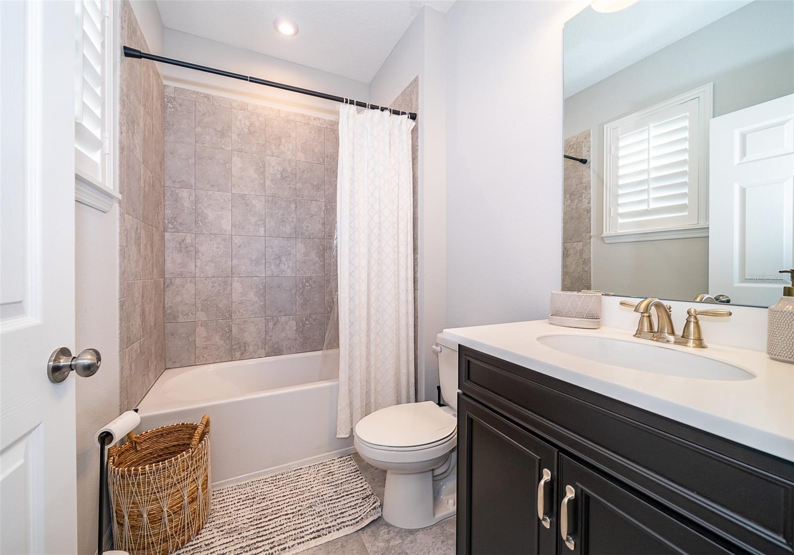 MEADOWS AT HAWKS CREST - Residential