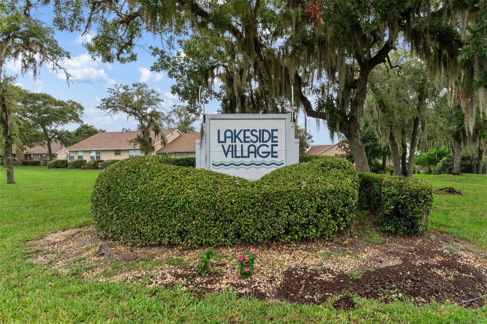 LAKESIDE VILLAGE - Residential