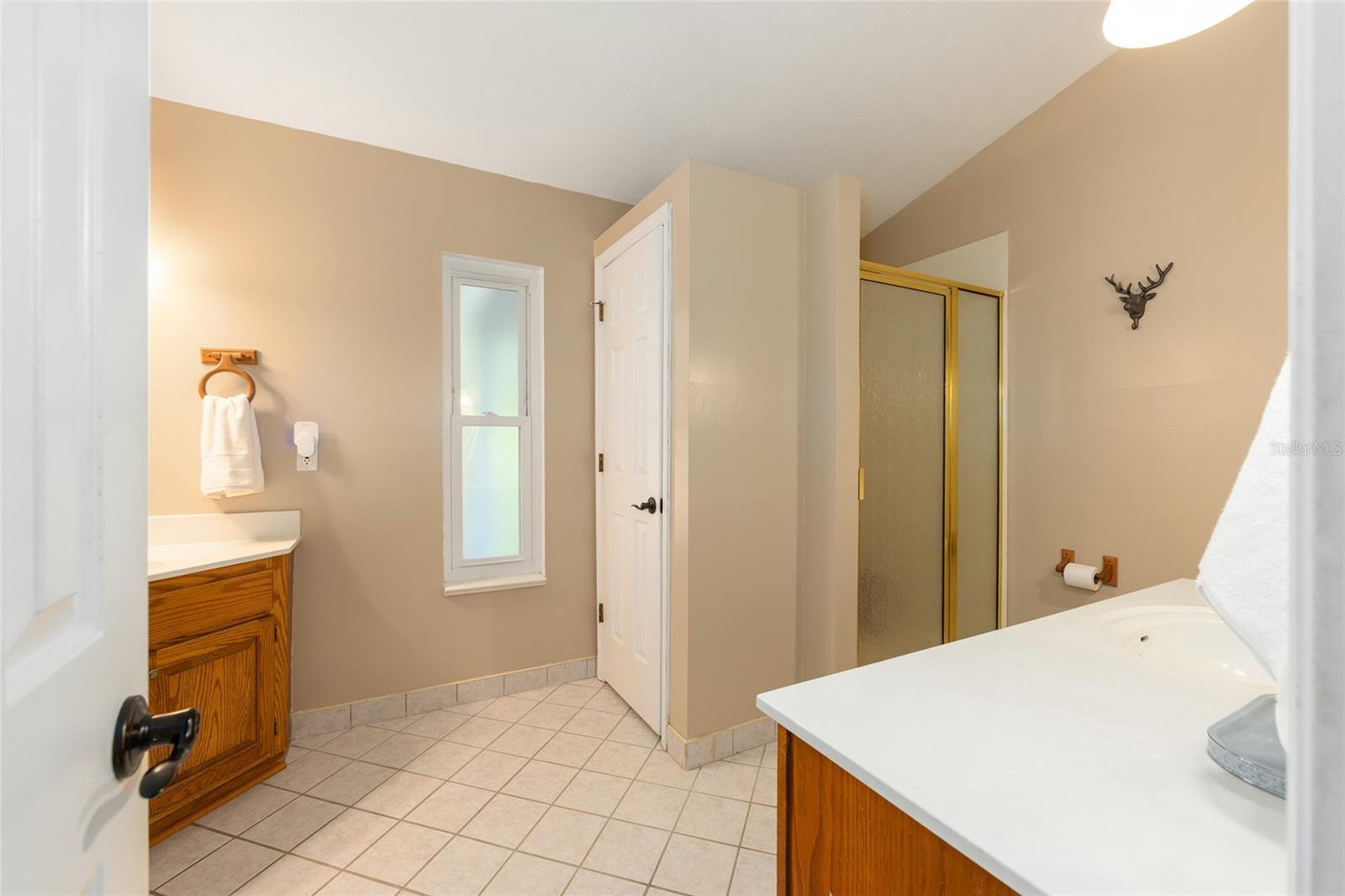 COUNTRY WOODS ESTATE - Residential
