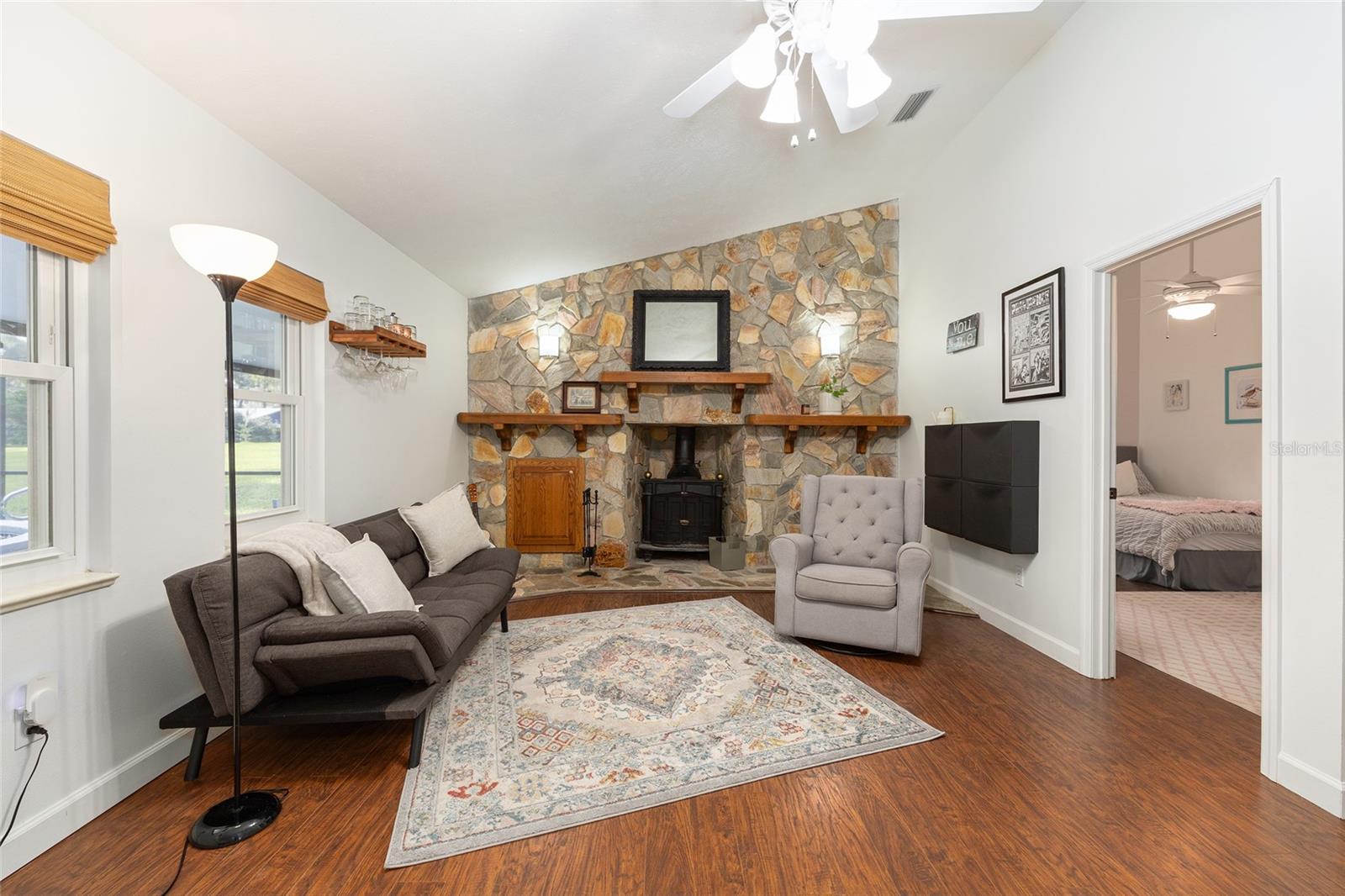 COUNTRY WOODS ESTATE - Residential