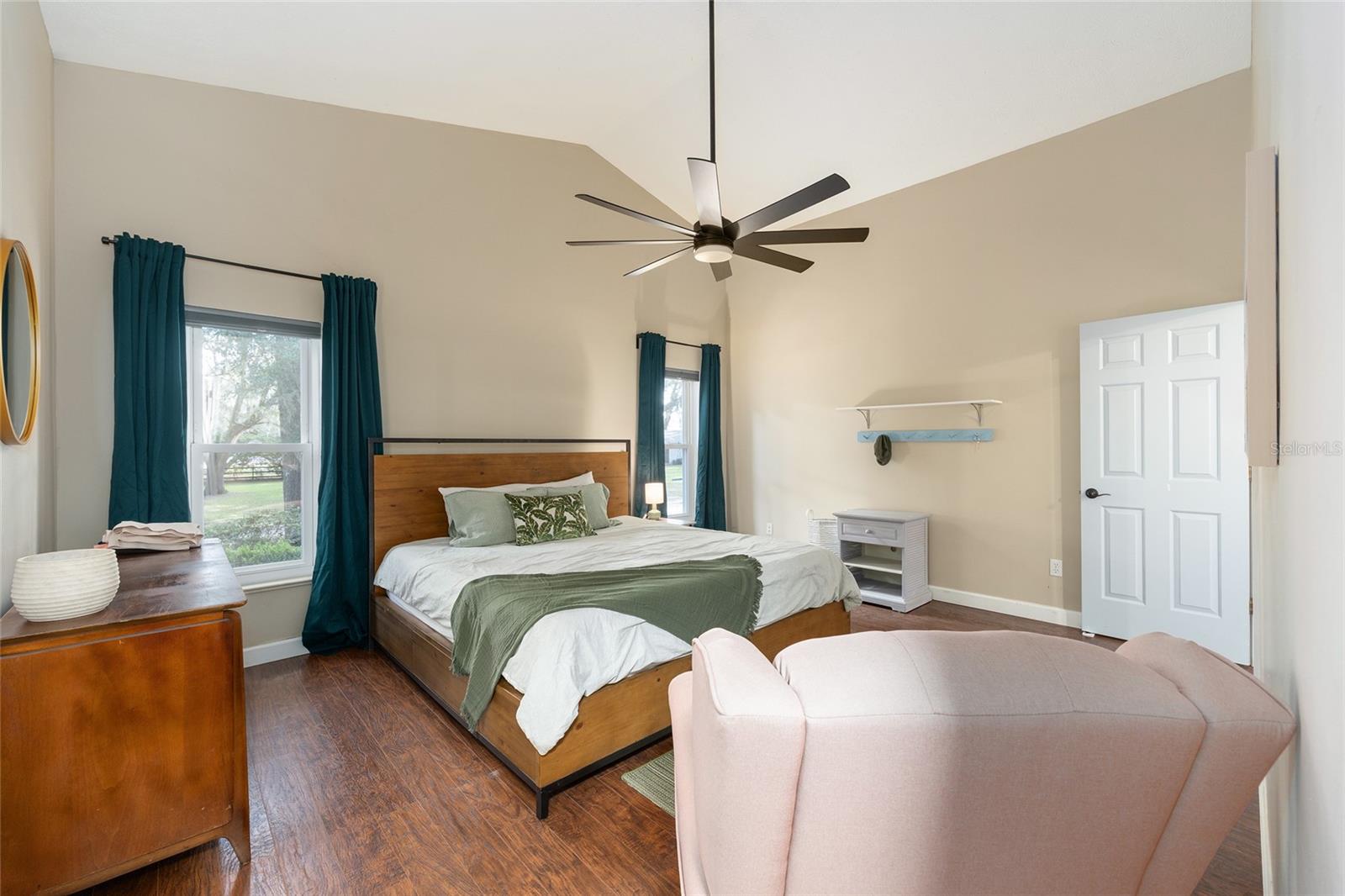 COUNTRY WOODS ESTATE - Residential