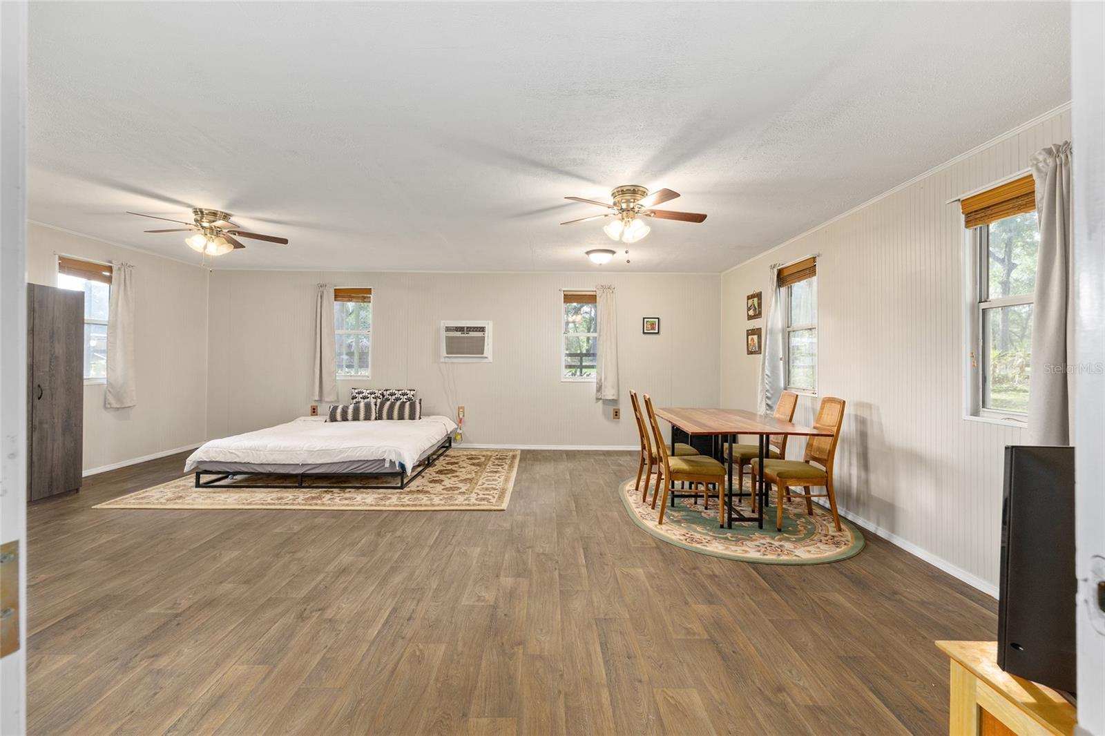 COUNTRY WOODS ESTATE - Residential