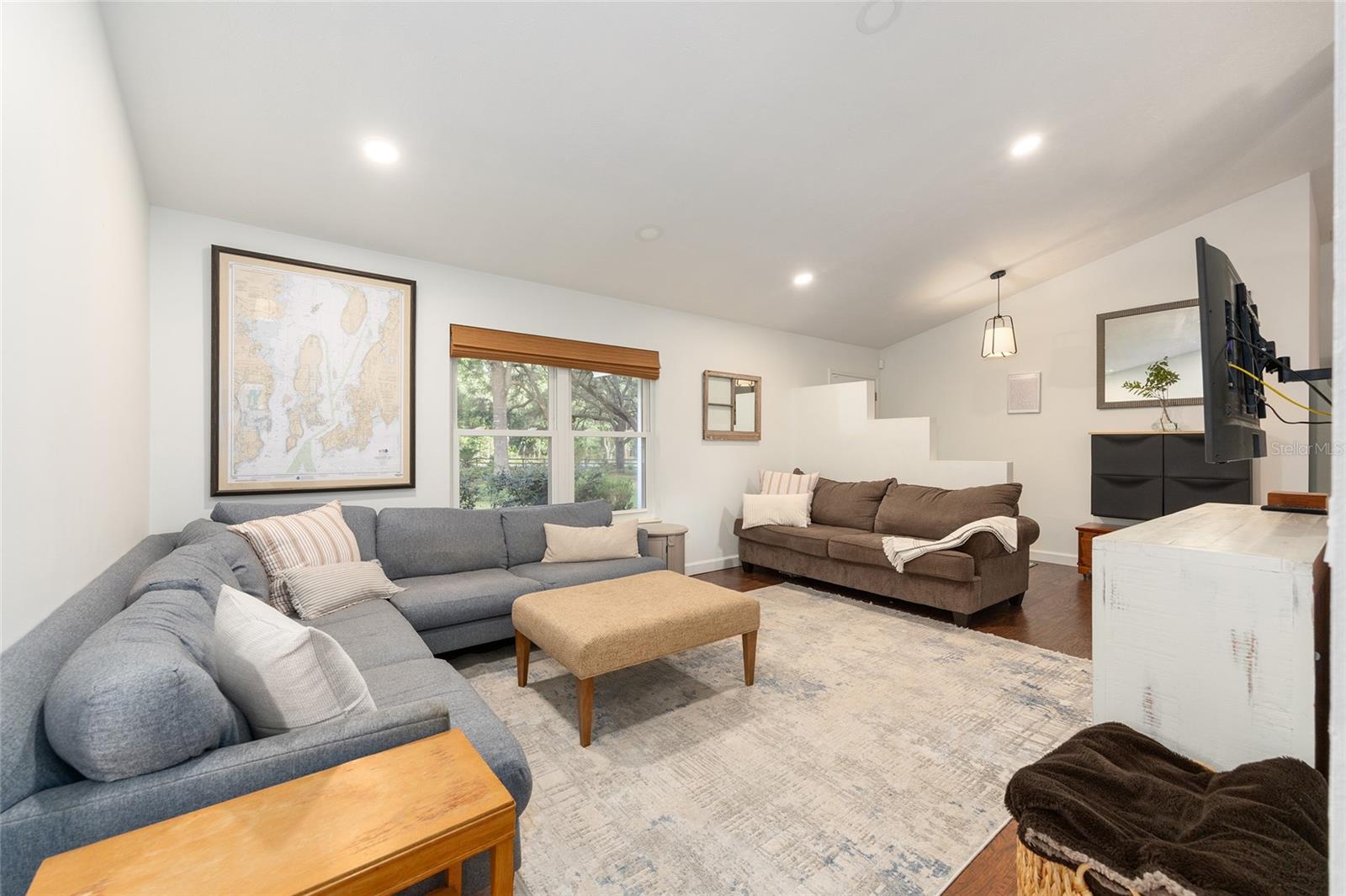 COUNTRY WOODS ESTATE - Residential
