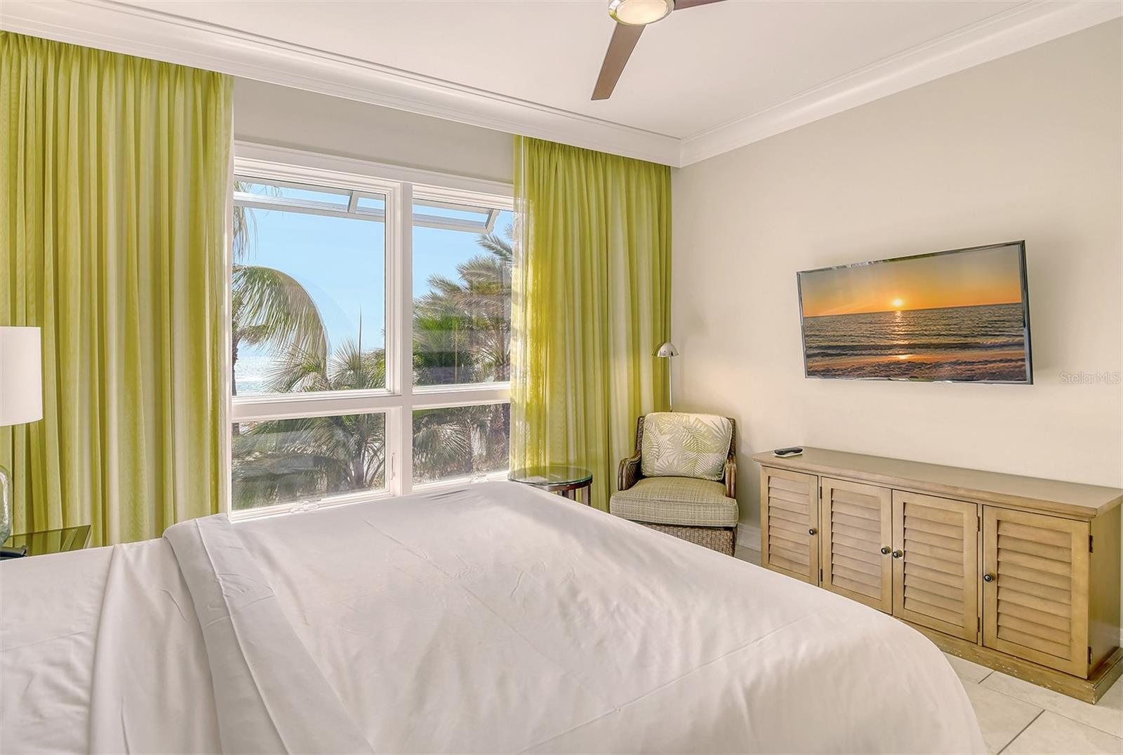 SIESTA KEY BEACH RESIDENCES - Residential