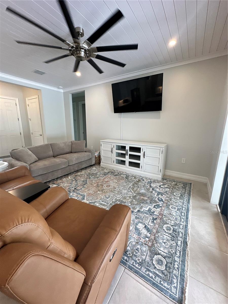 PORT CHARLOTTE SUB 51 - Residential Lease