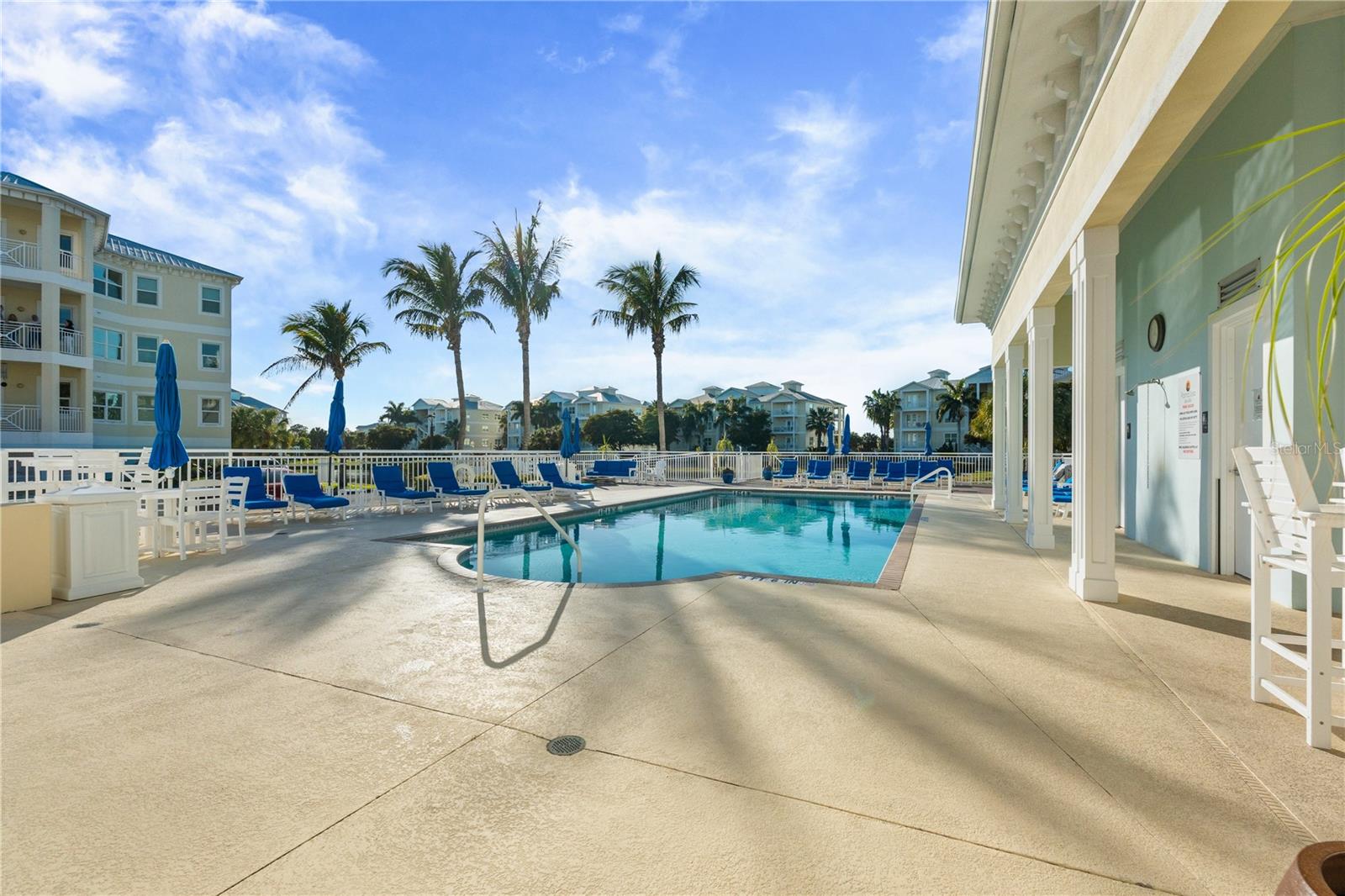 PALMA SOLA BAY CLUB PH 17B - Residential