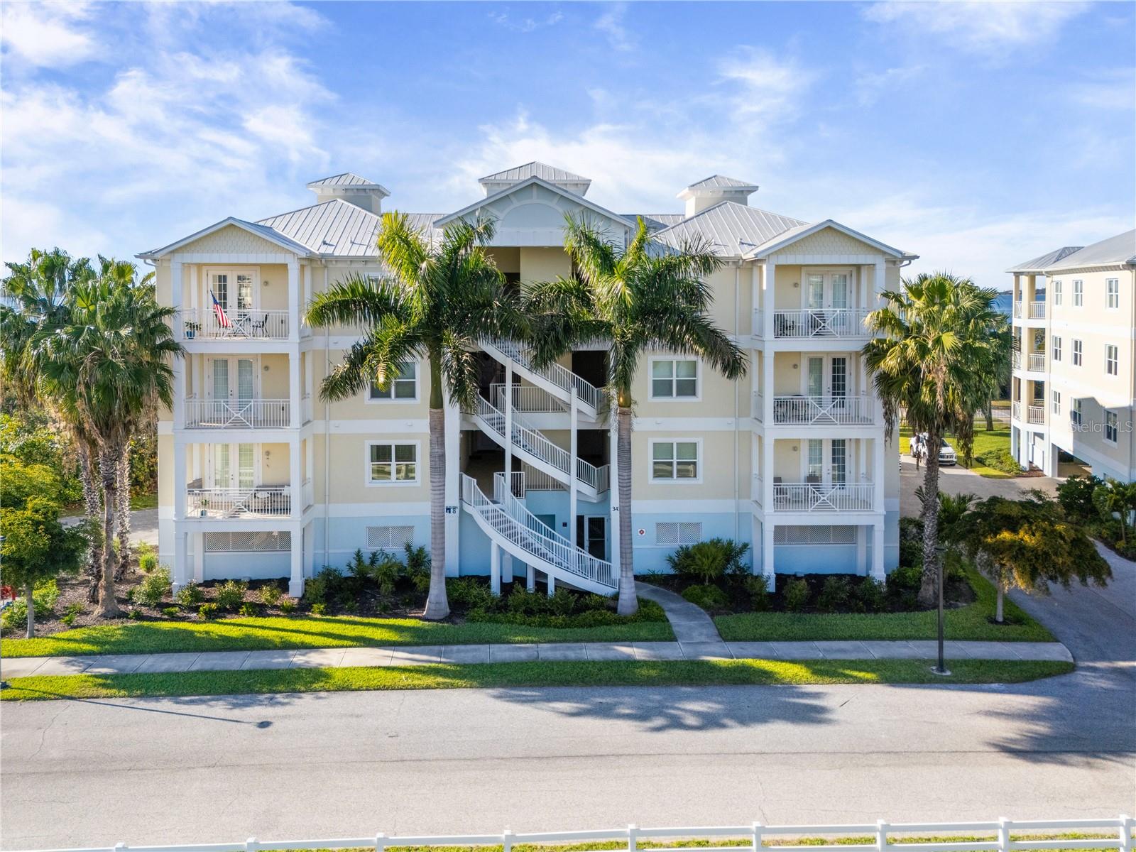 PALMA SOLA BAY CLUB PH 17B - Residential