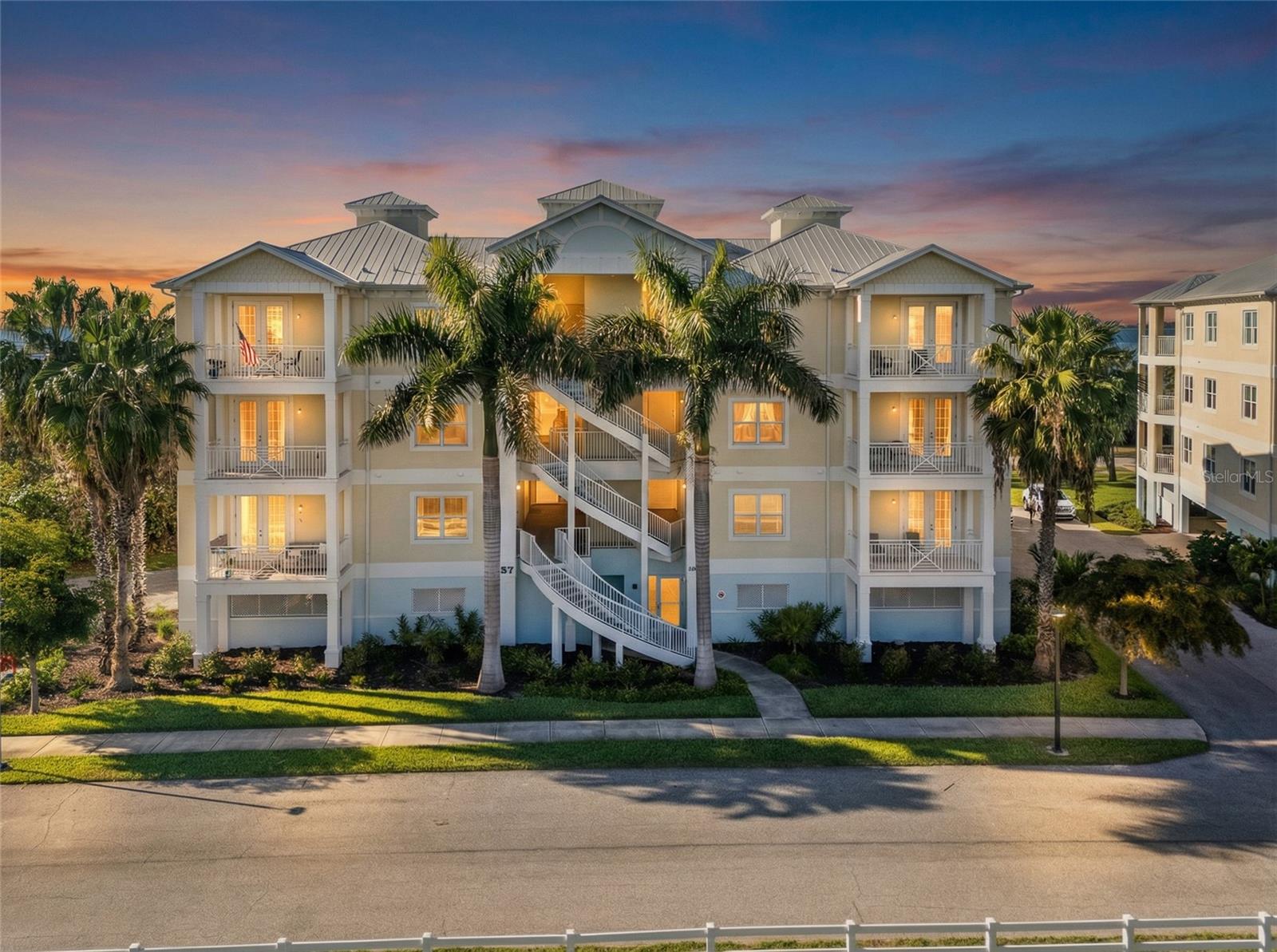 PALMA SOLA BAY CLUB PH 17B - Residential