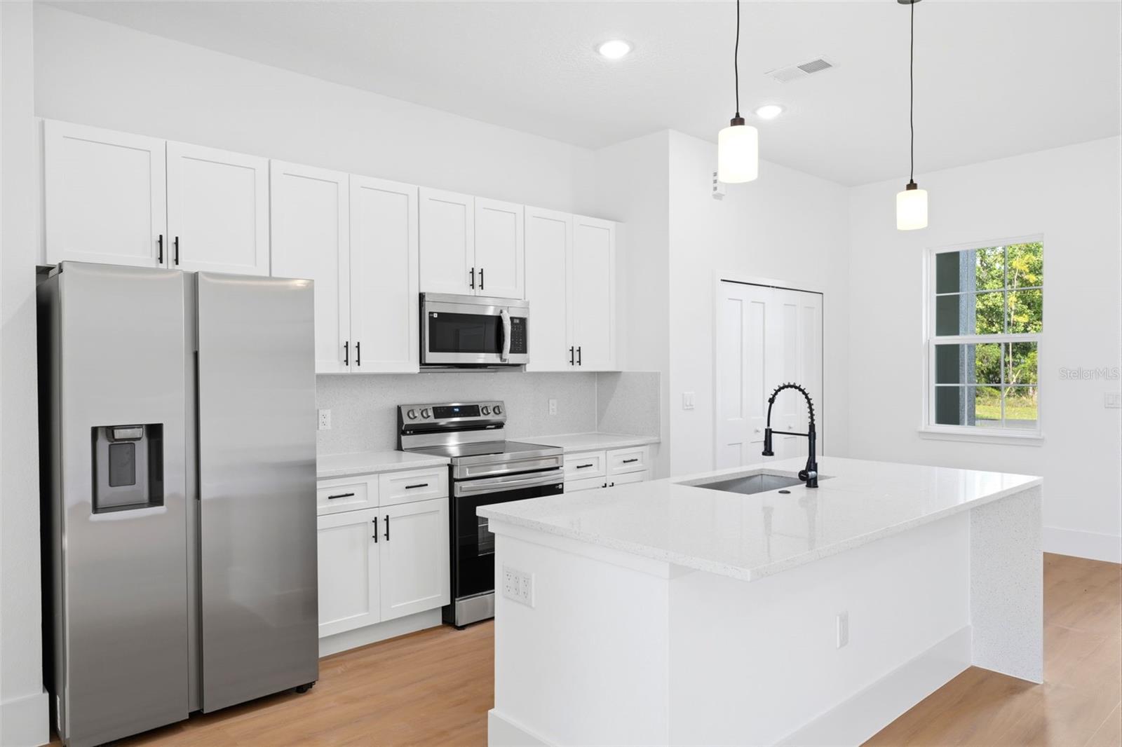 MARION OAKS #5 - Residential