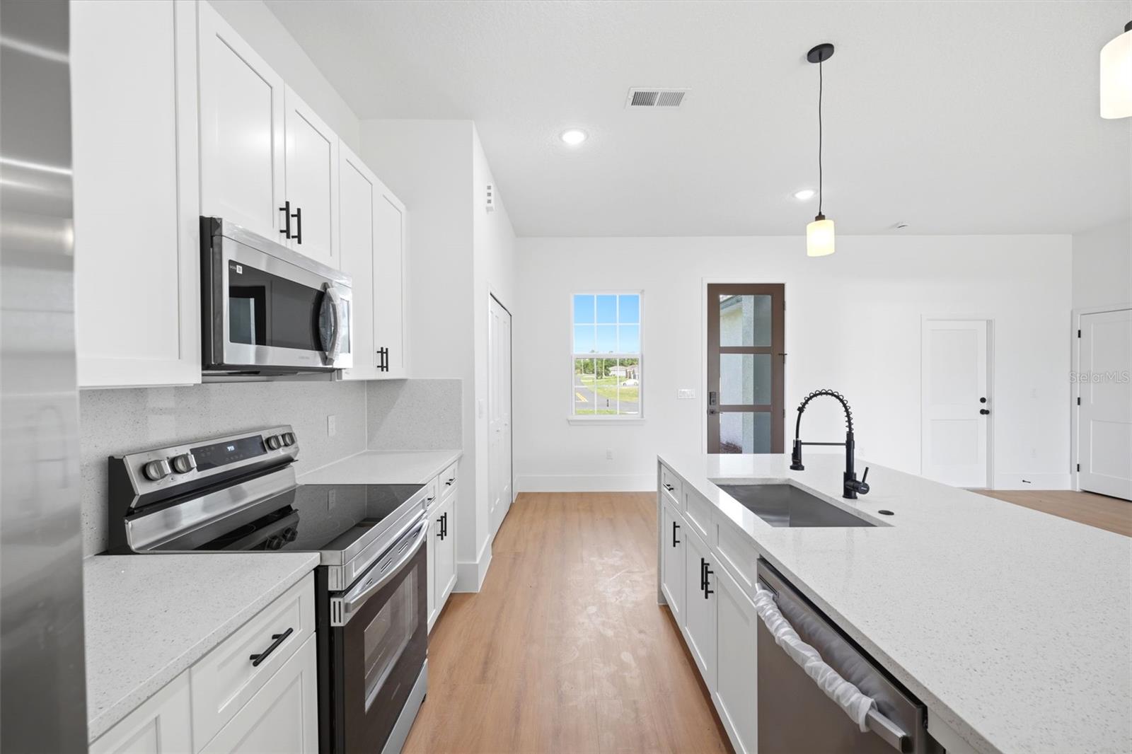 MARION OAKS #5 - Residential