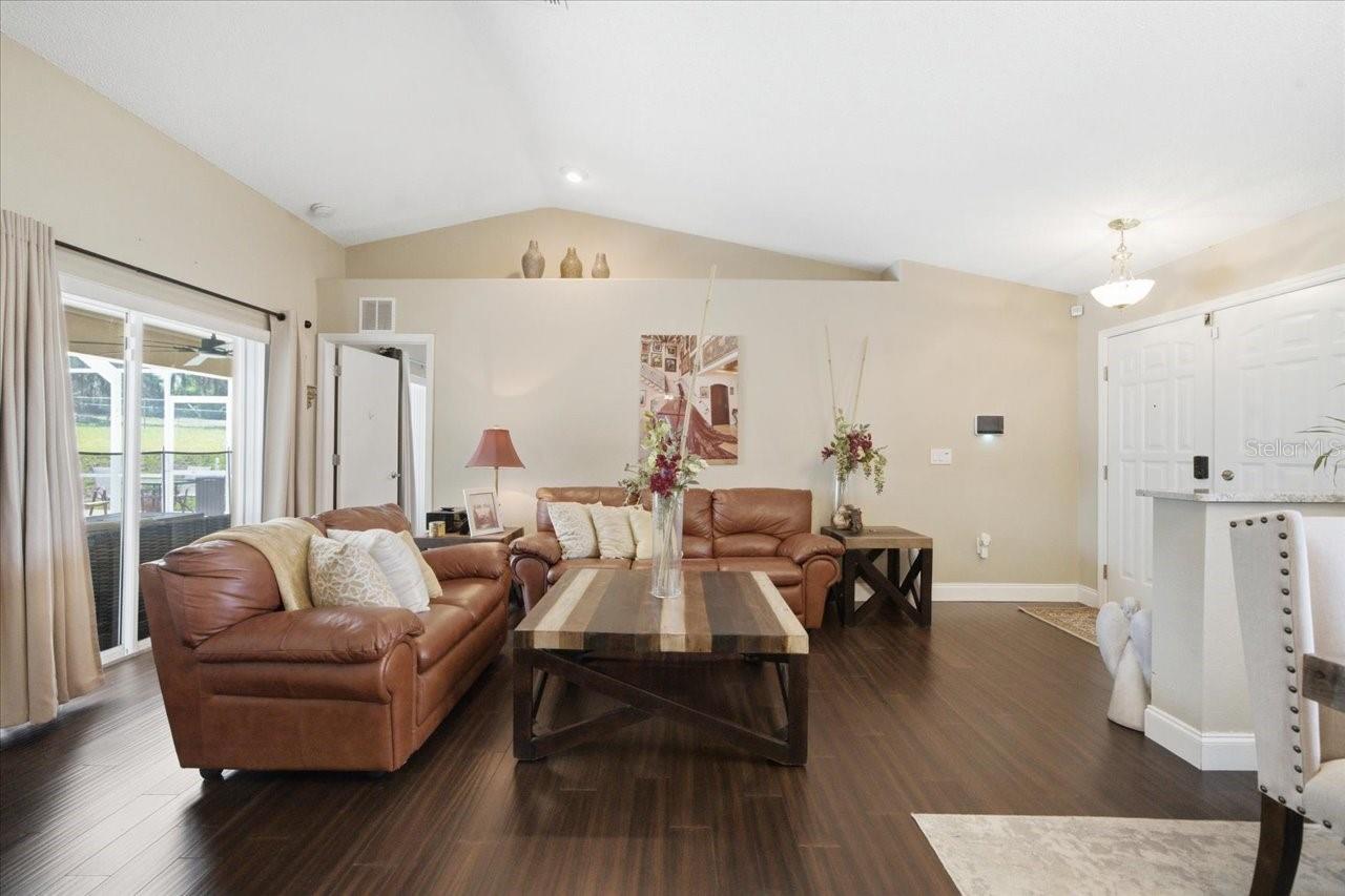SPRING HILL - Residential
