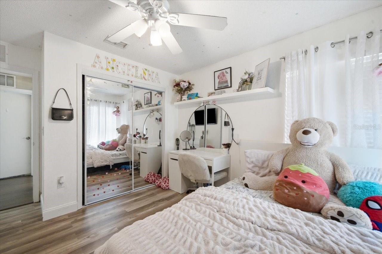 SPRING HILL - Residential