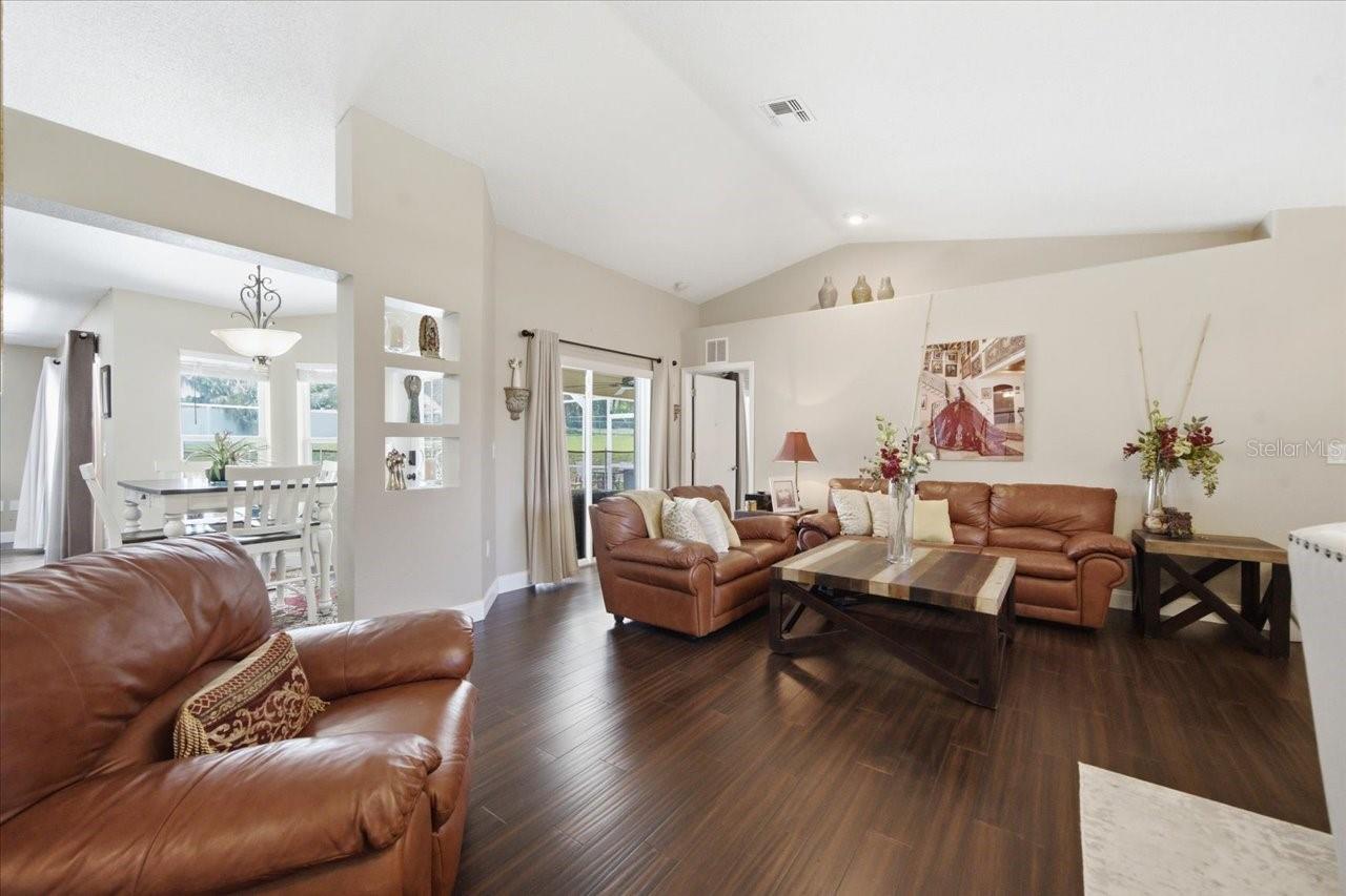 SPRING HILL - Residential