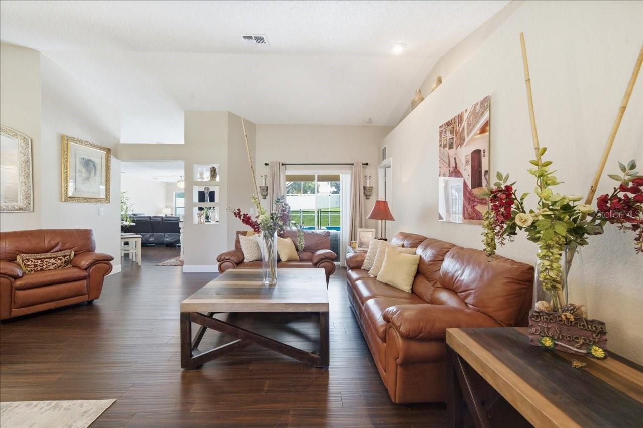 SPRING HILL - Residential