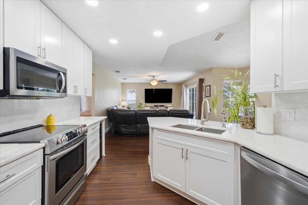SPRING HILL - Residential