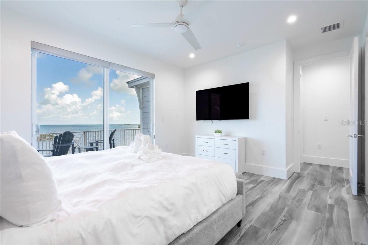 EMERALD FLATS UN 10 - Residential