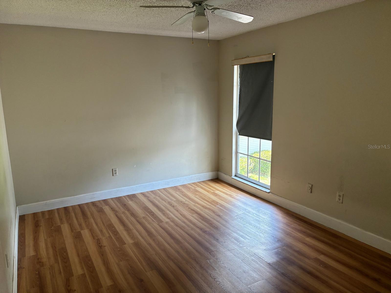 PINE SHADOWS CONDO PH 03 - Residential