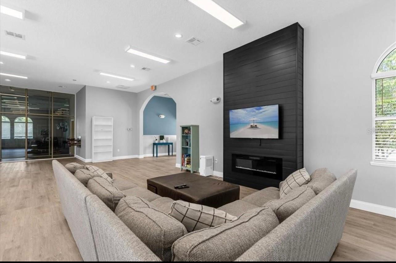 GLEN/WEST HAVEN - Residential