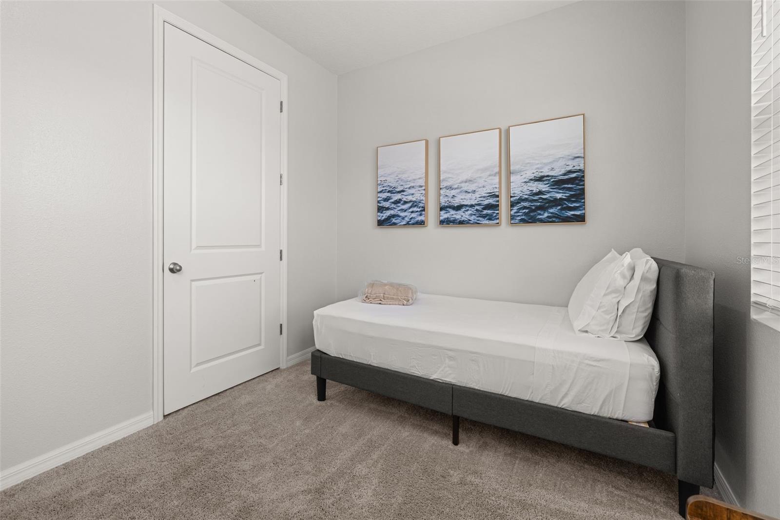 GLEN/WEST HAVEN - Residential