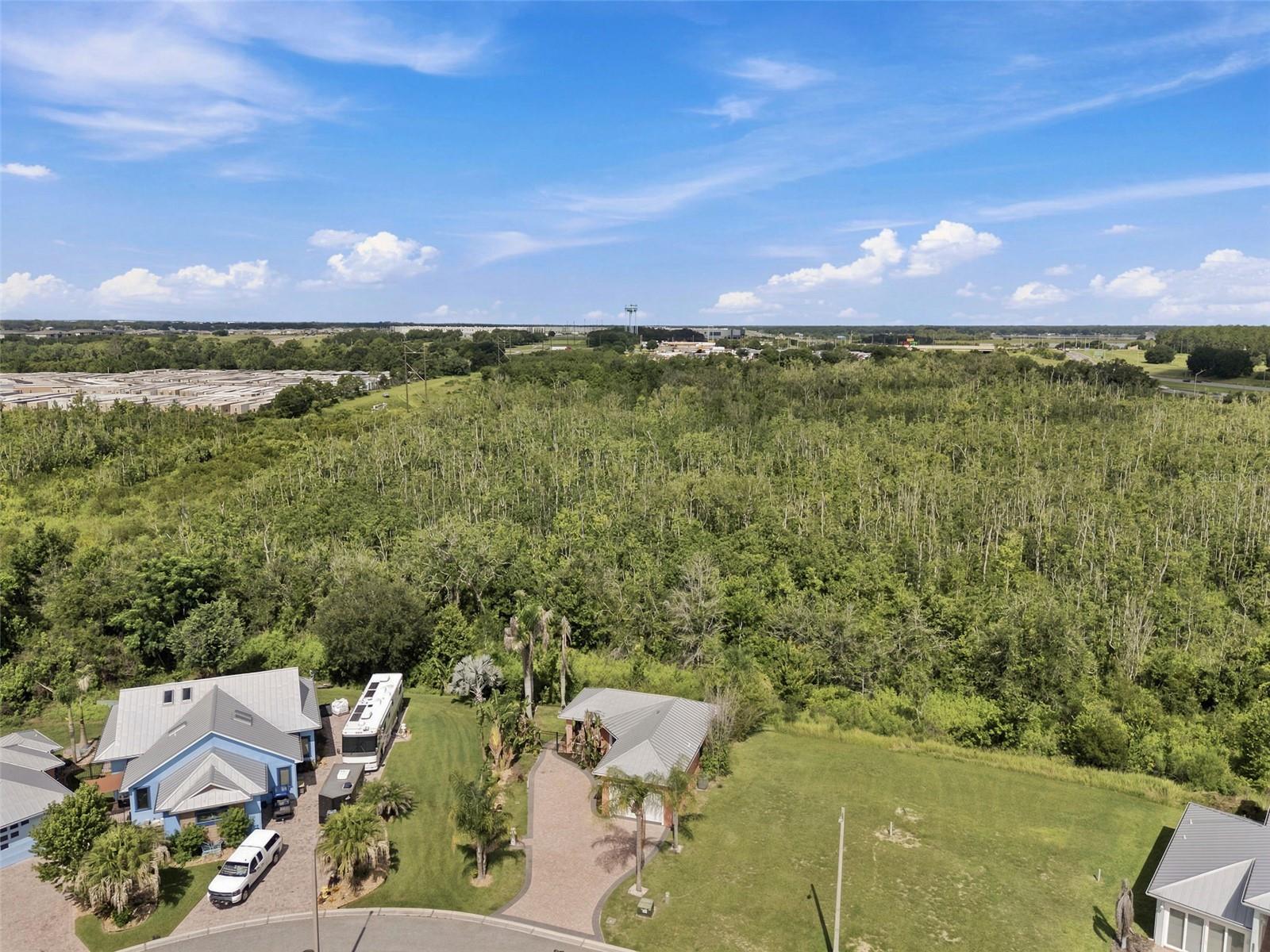 BAY LAKE RESIDENCE - Residential