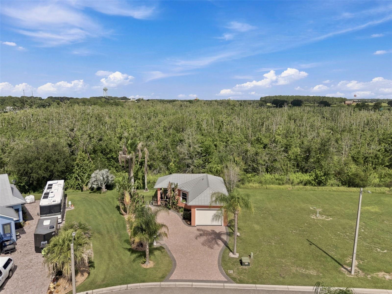 BAY LAKE RESIDENCE - Residential