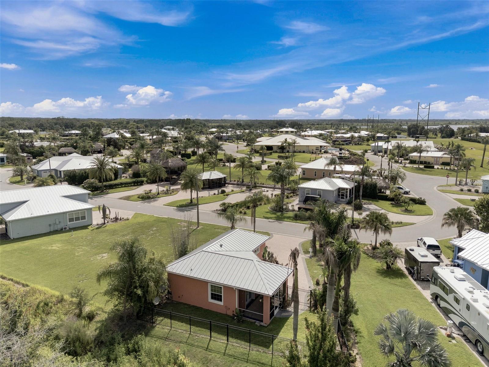 BAY LAKE RESIDENCE - Residential
