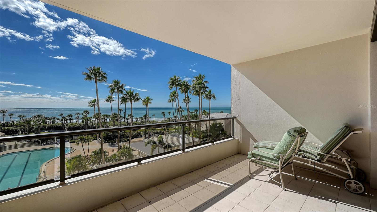 SANCTUARY III - Residential