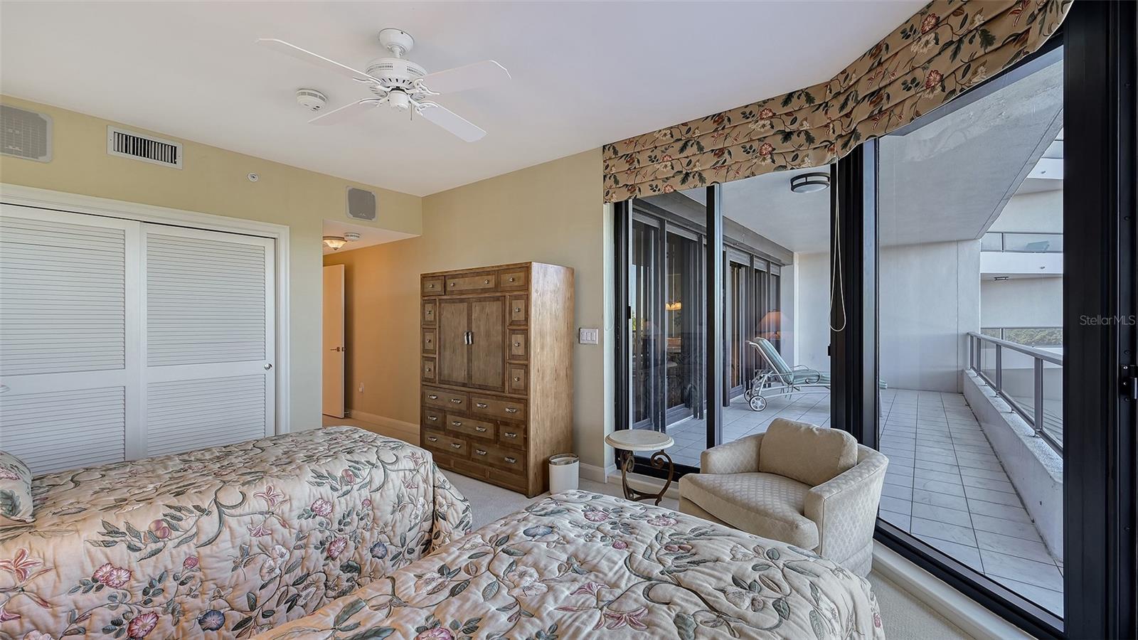 SANCTUARY III - Residential