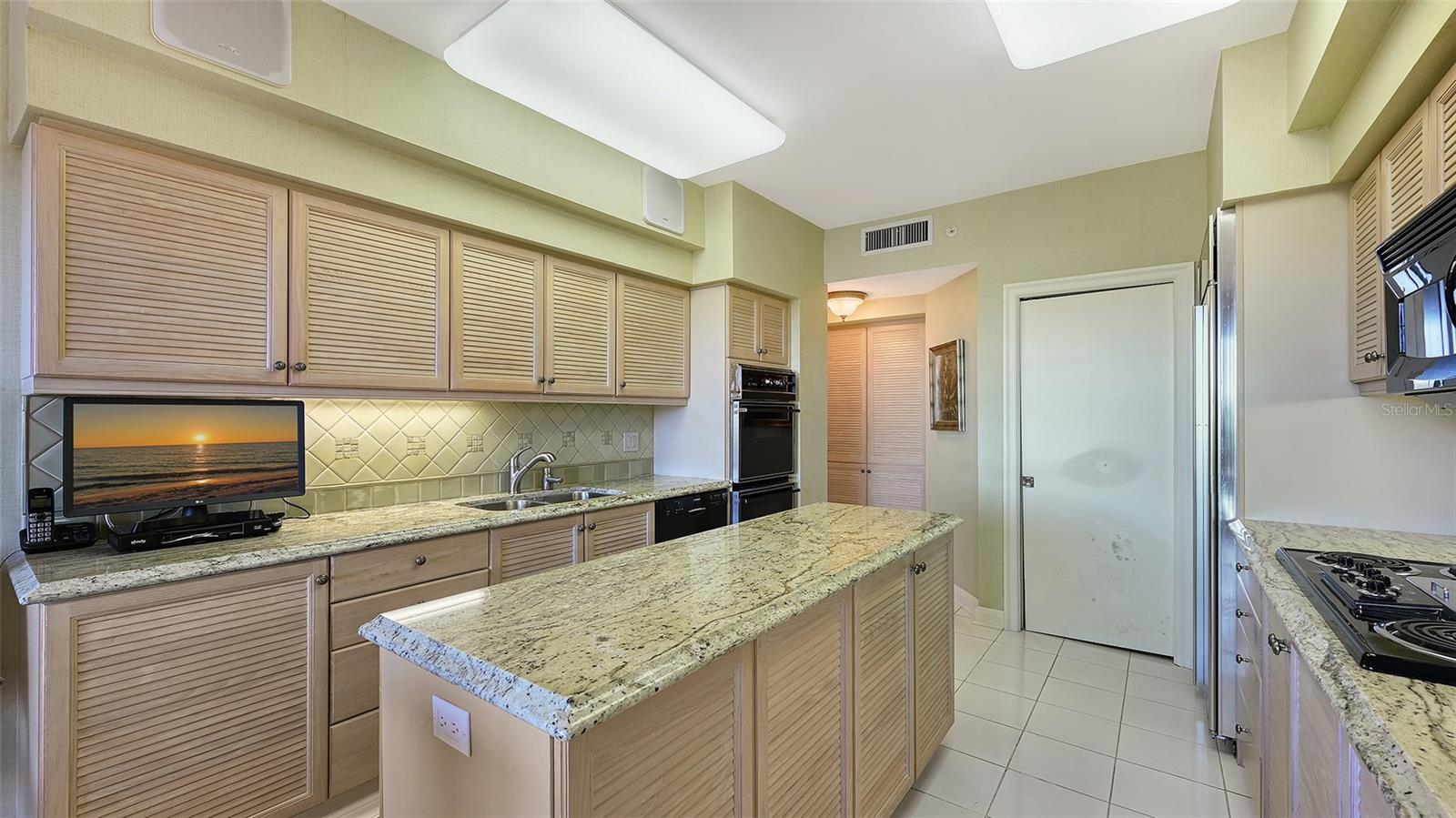 SANCTUARY III - Residential