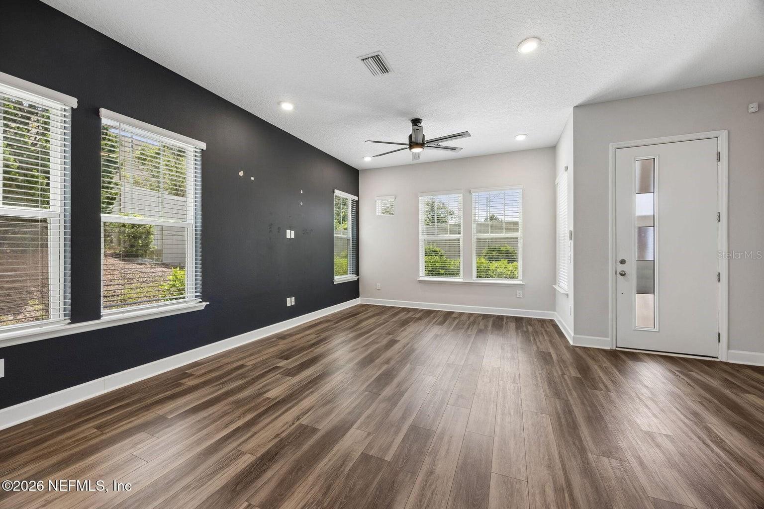 TIDAL POINTE/SOUTHSIDE QUARTER - Residential