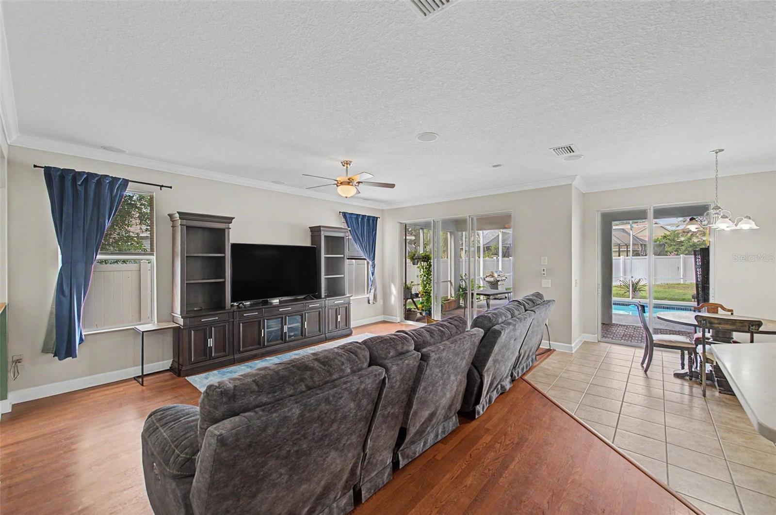 CROSBY CROSSINGS - Residential
