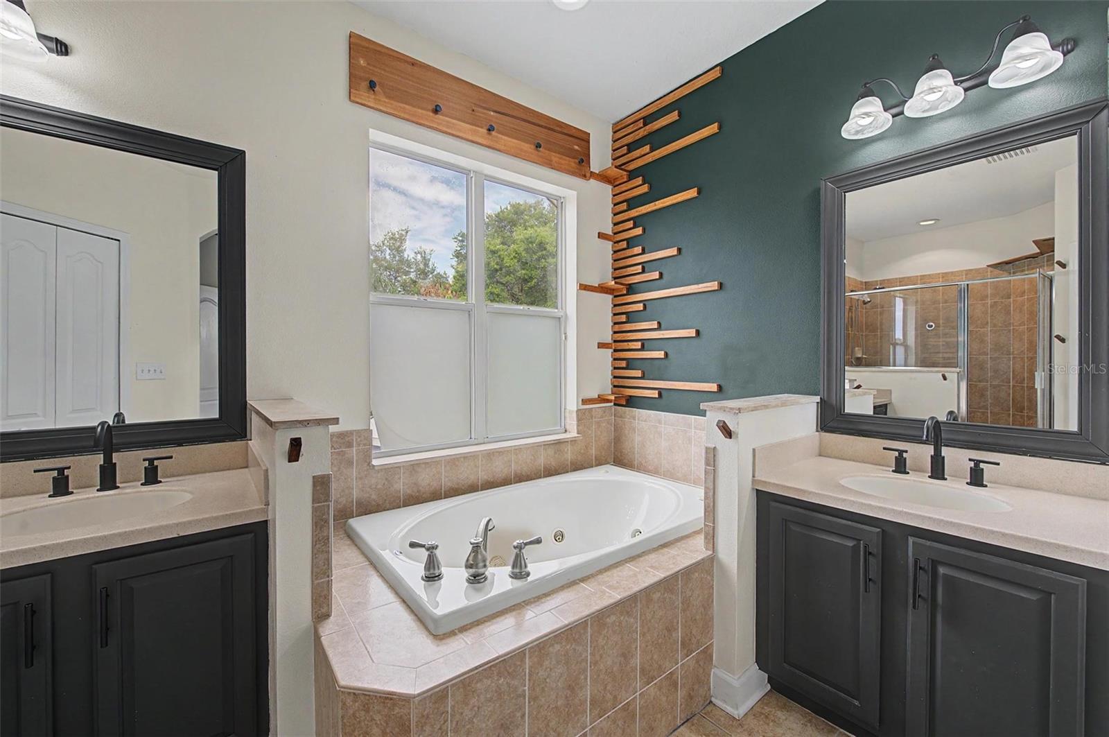 CROSBY CROSSINGS - Residential