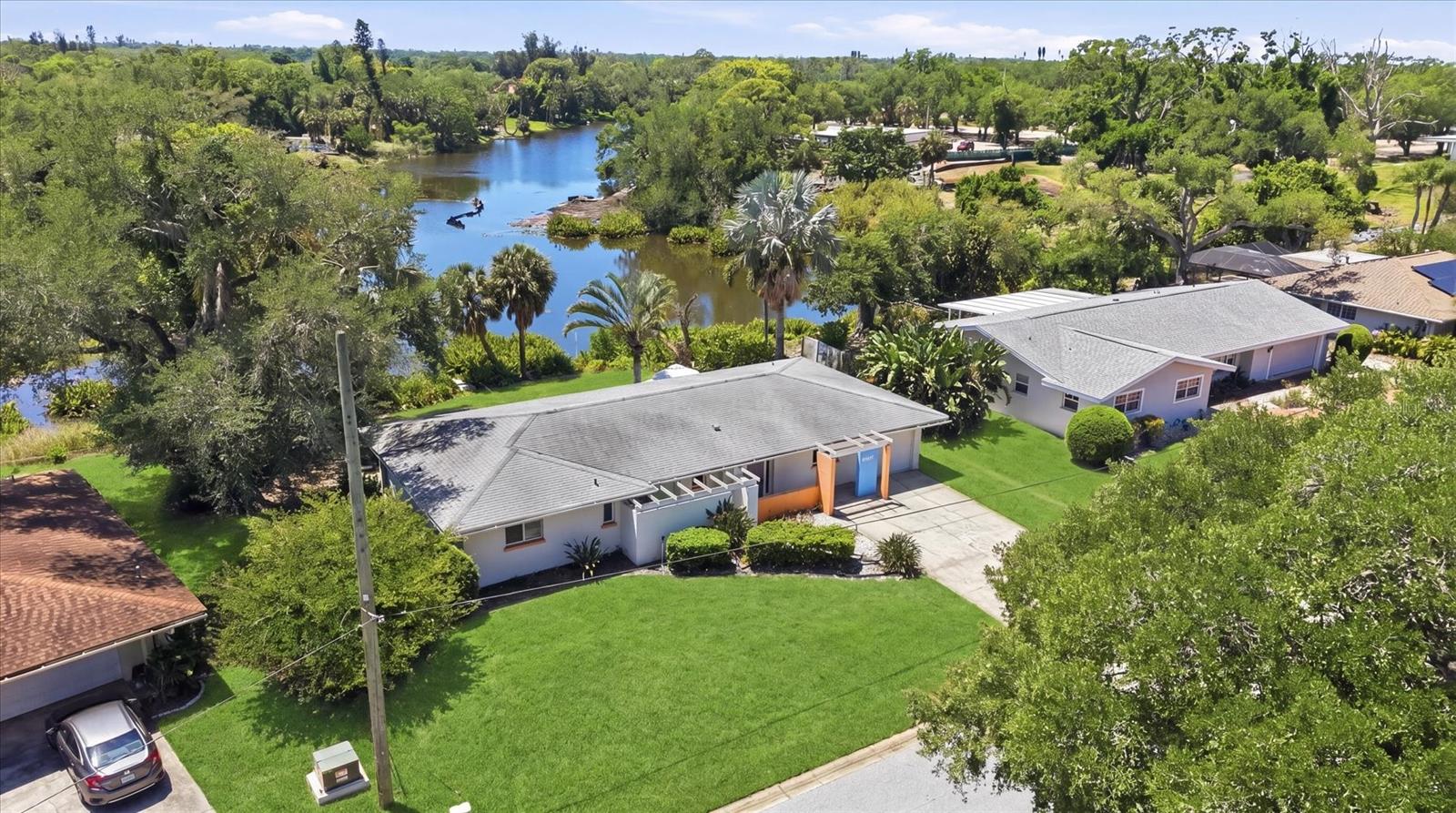 SOUTH GATE - Residential