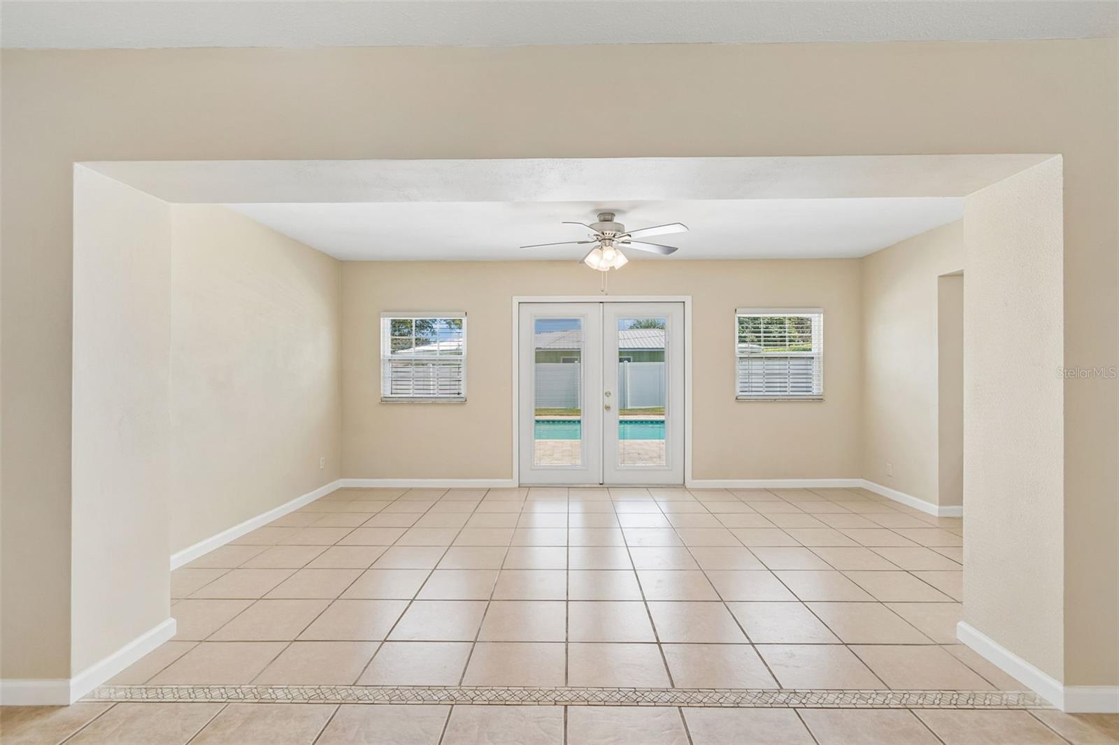 YACHT CLUB ESTATES - Residential