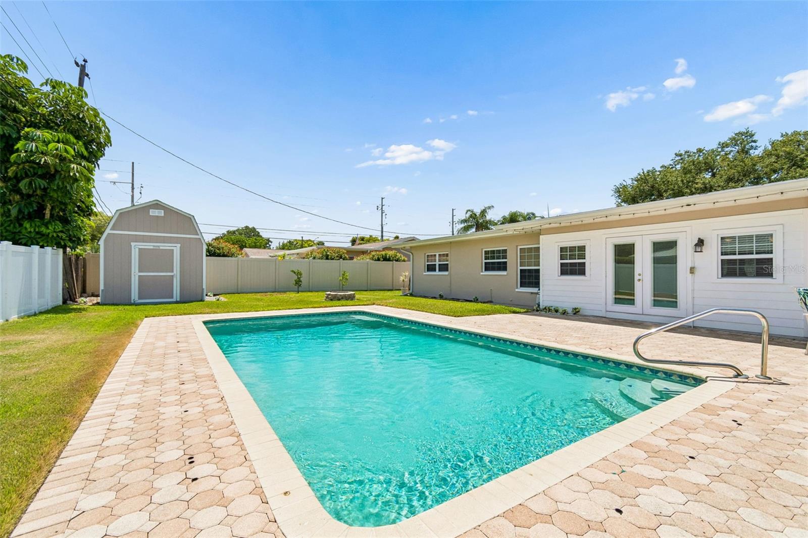 YACHT CLUB ESTATES - Residential