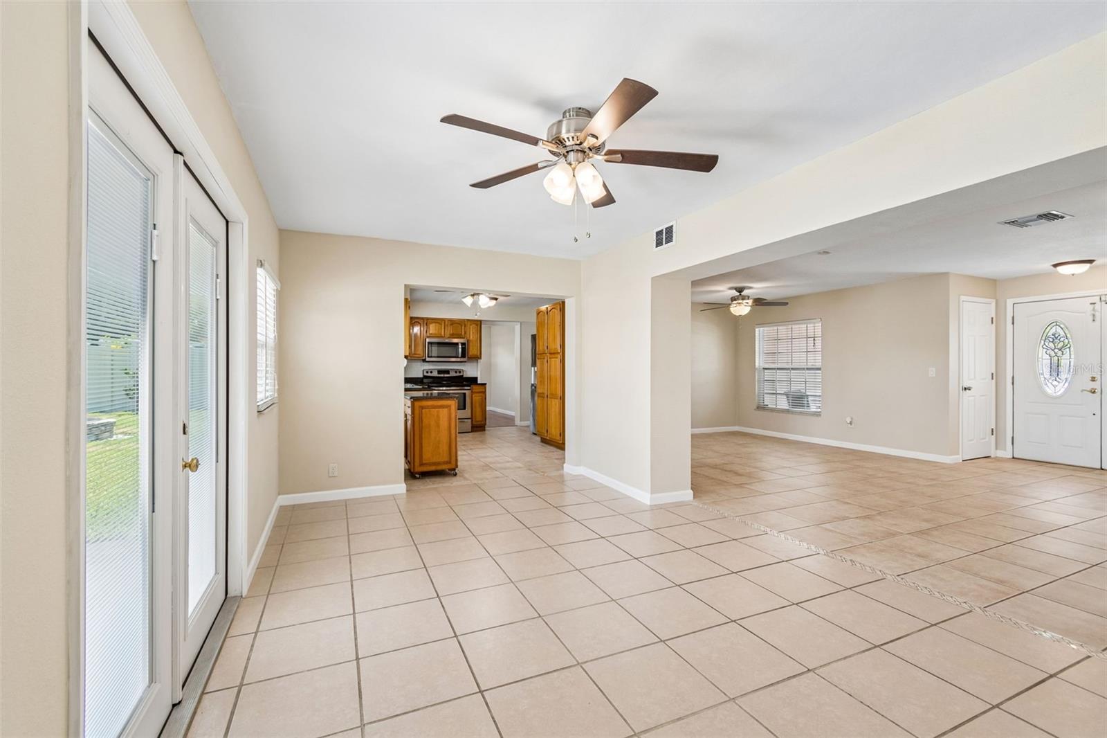 YACHT CLUB ESTATES - Residential